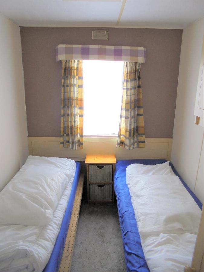 6 Berth 3 Bedroom Panel Heated On Kingfisher Florida *